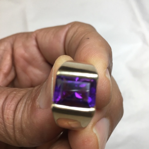 14K Gold Amethyst Ring - Picture 3 of 8